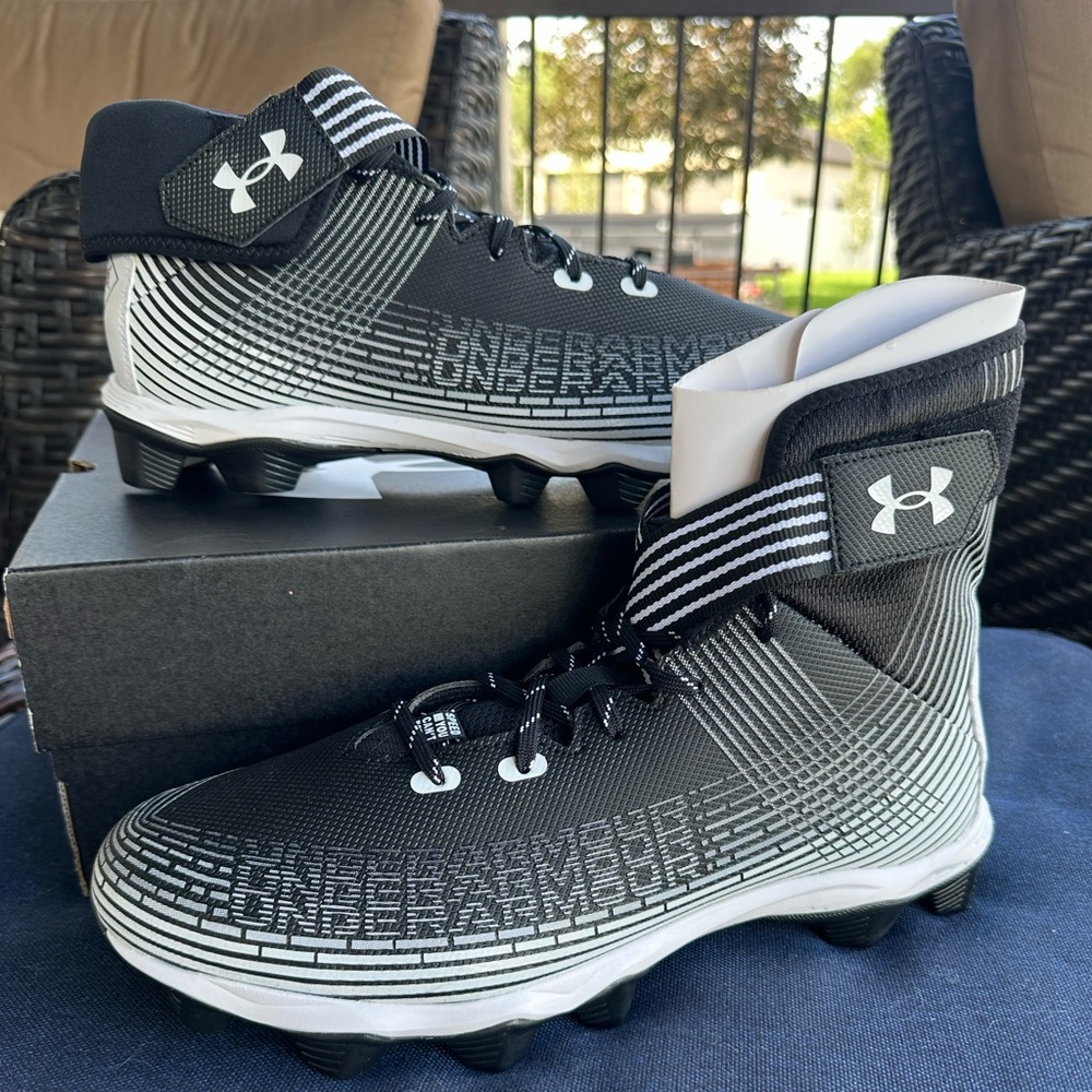 Under Armour Men’s Cleats BRAND NEW UA HIGHLIGHTS_